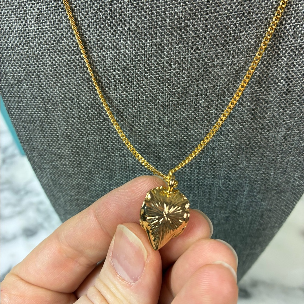 Kurt Geiger London Gold Plated Rainbow Pave Crystals Eagle Head NWT Necklace - Picture 5 of 9